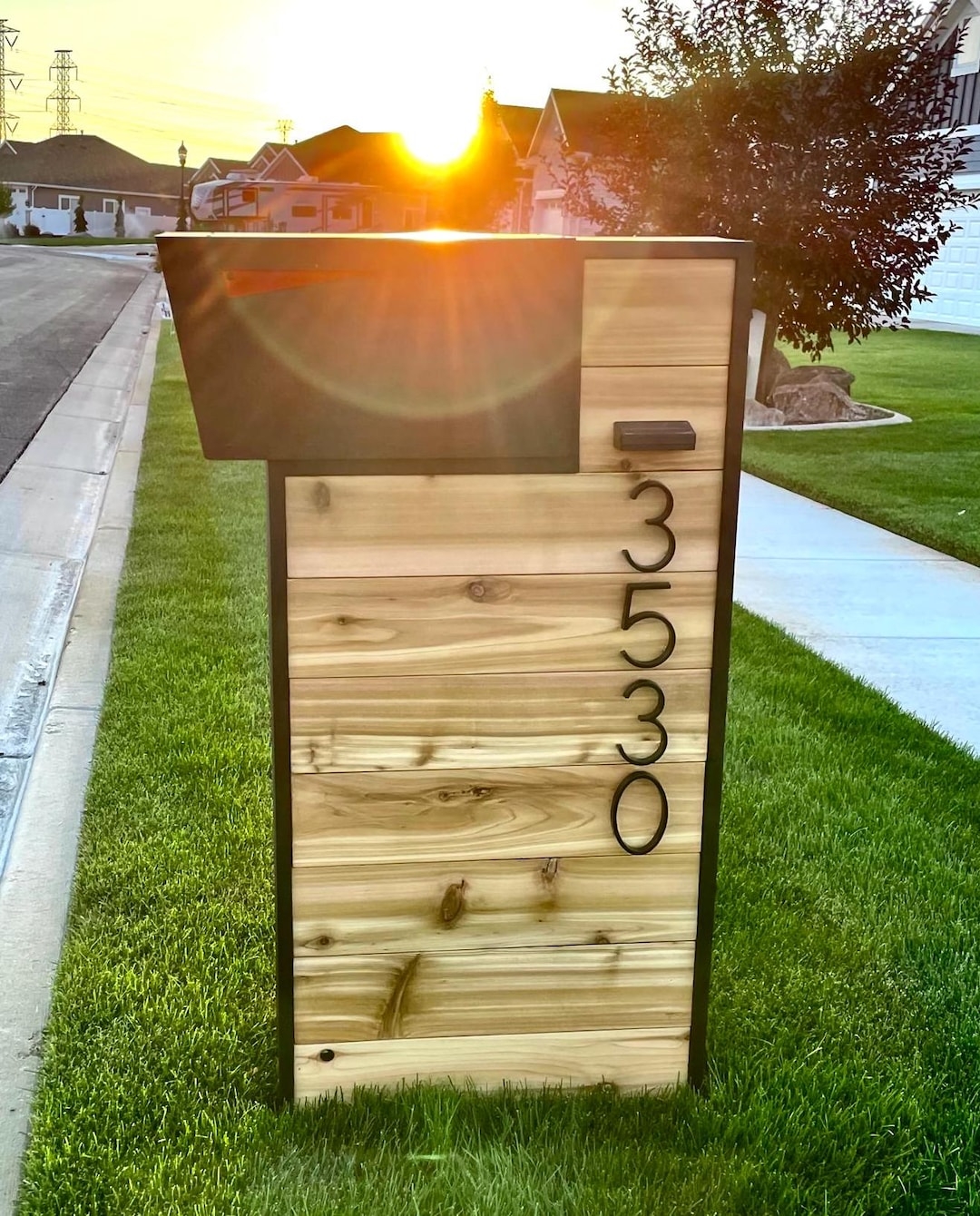 Mailbox Post with Modern Cedar Slats and Integrated Solar Light