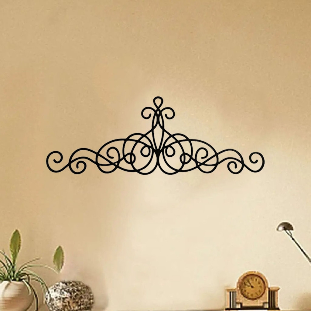 Metal Wall Art Symmetrical Pattern Iron Look Medallion