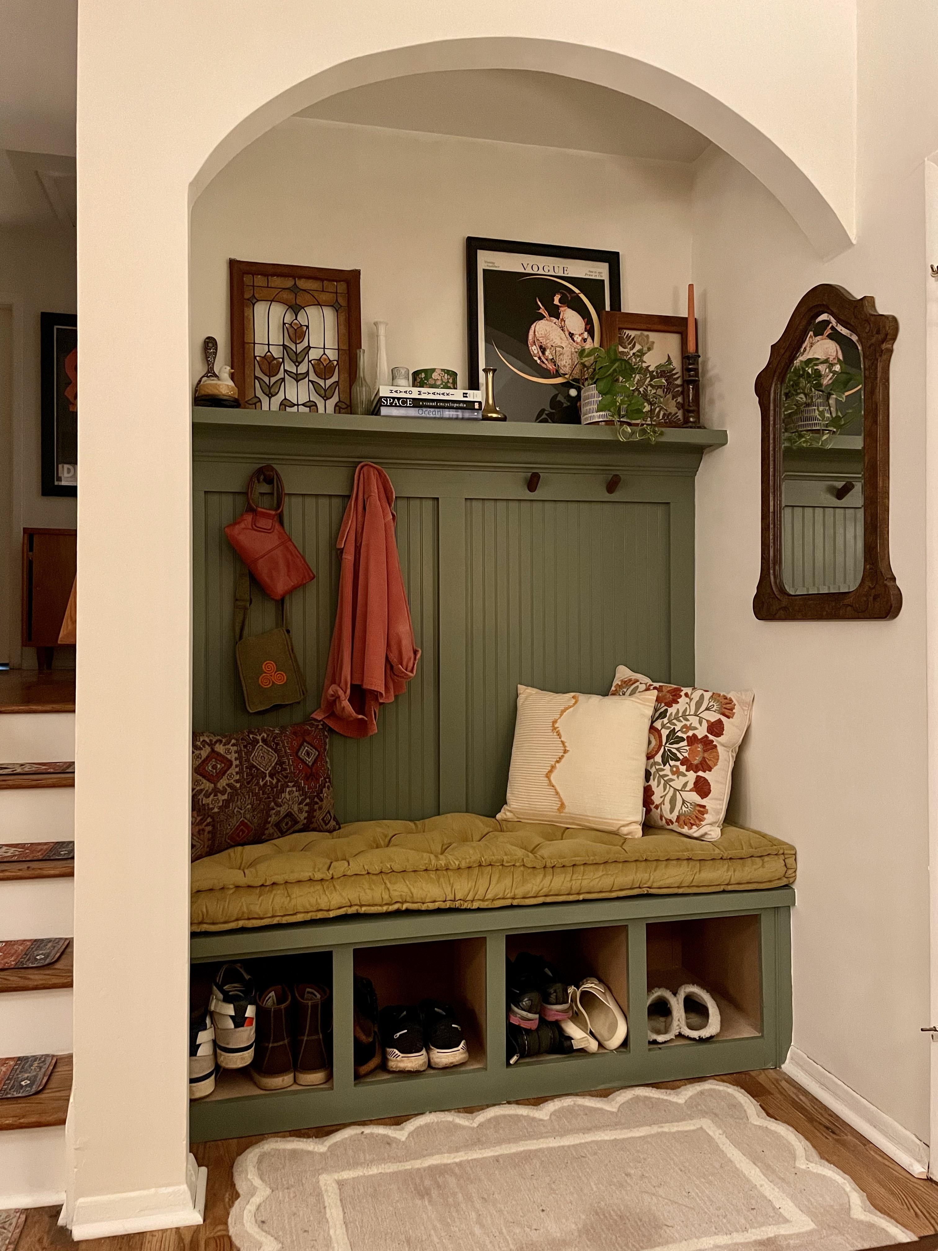 Mudroom Bench with Arched Alcove and Beadboard Backing