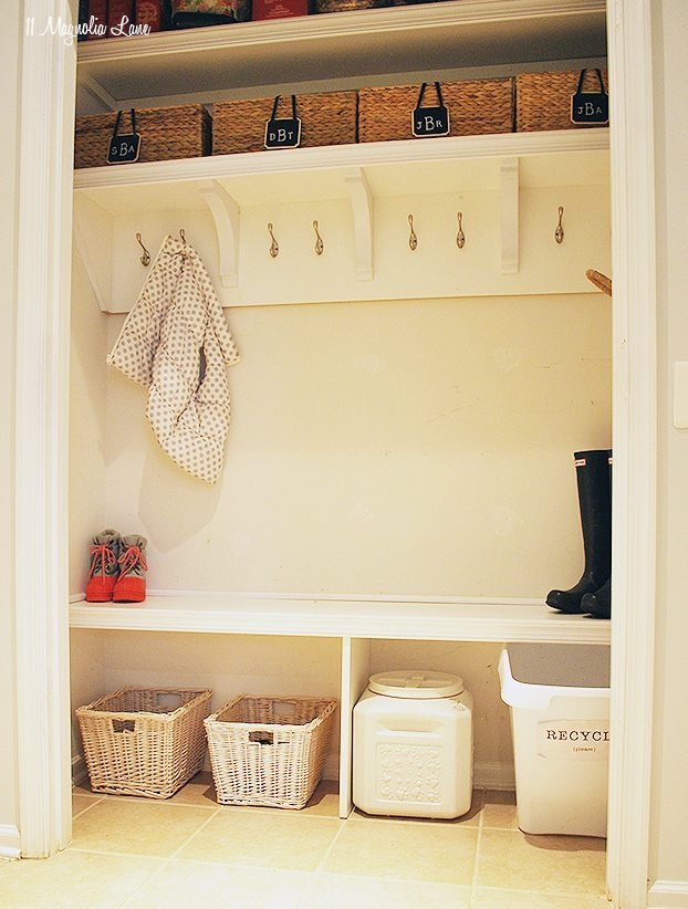 Mudroom Built In Using Chalkboard Tags and Baskets