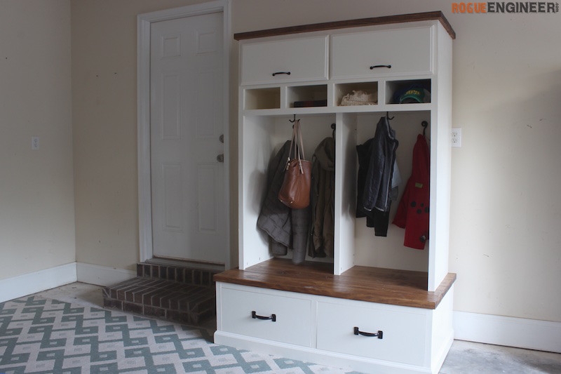 Mudroom Locker White Dual Locker Bays Wood Topped Bench