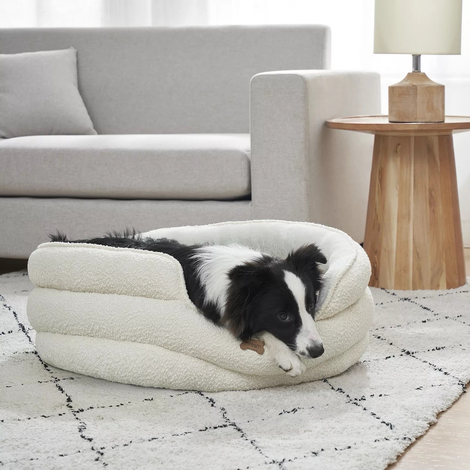 Pet Bed: Triple Tier Design Sherpa High Wall Puppy Bed