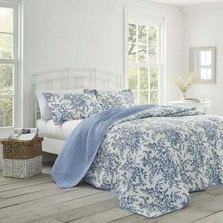 Quilt Set: Blue Floral Toile Reversible Romantic Bedding