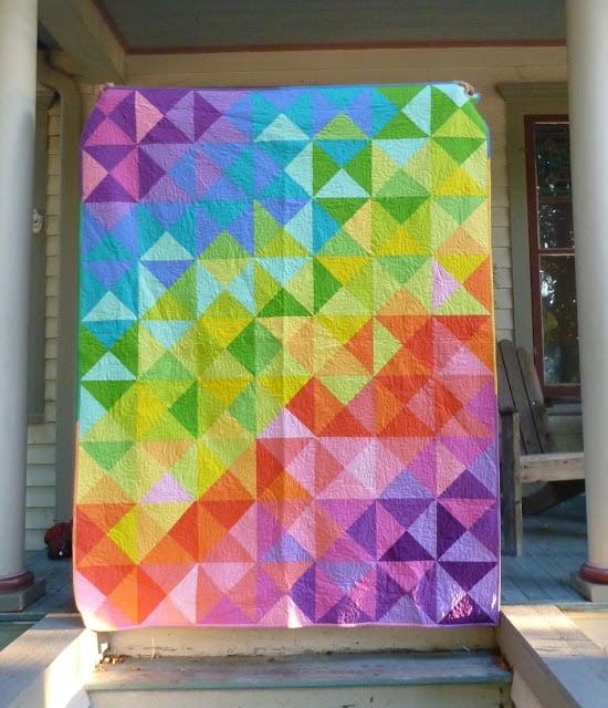 Quilt: Wavy Stitching Rainbow Gradient Geometric Pattern