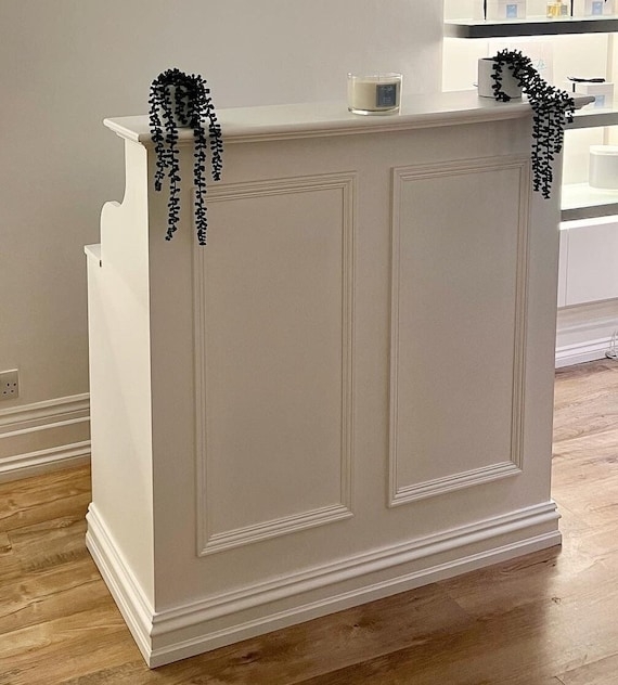 Reception Desk with Moulded Panels for Boutique Entrances