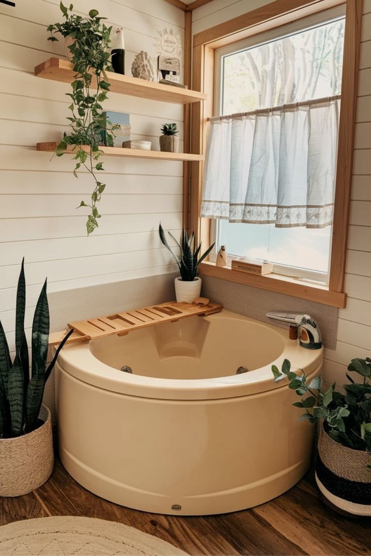 Round Bathtub: Shiplap Backdrop Round Corner Bathtub Ideas