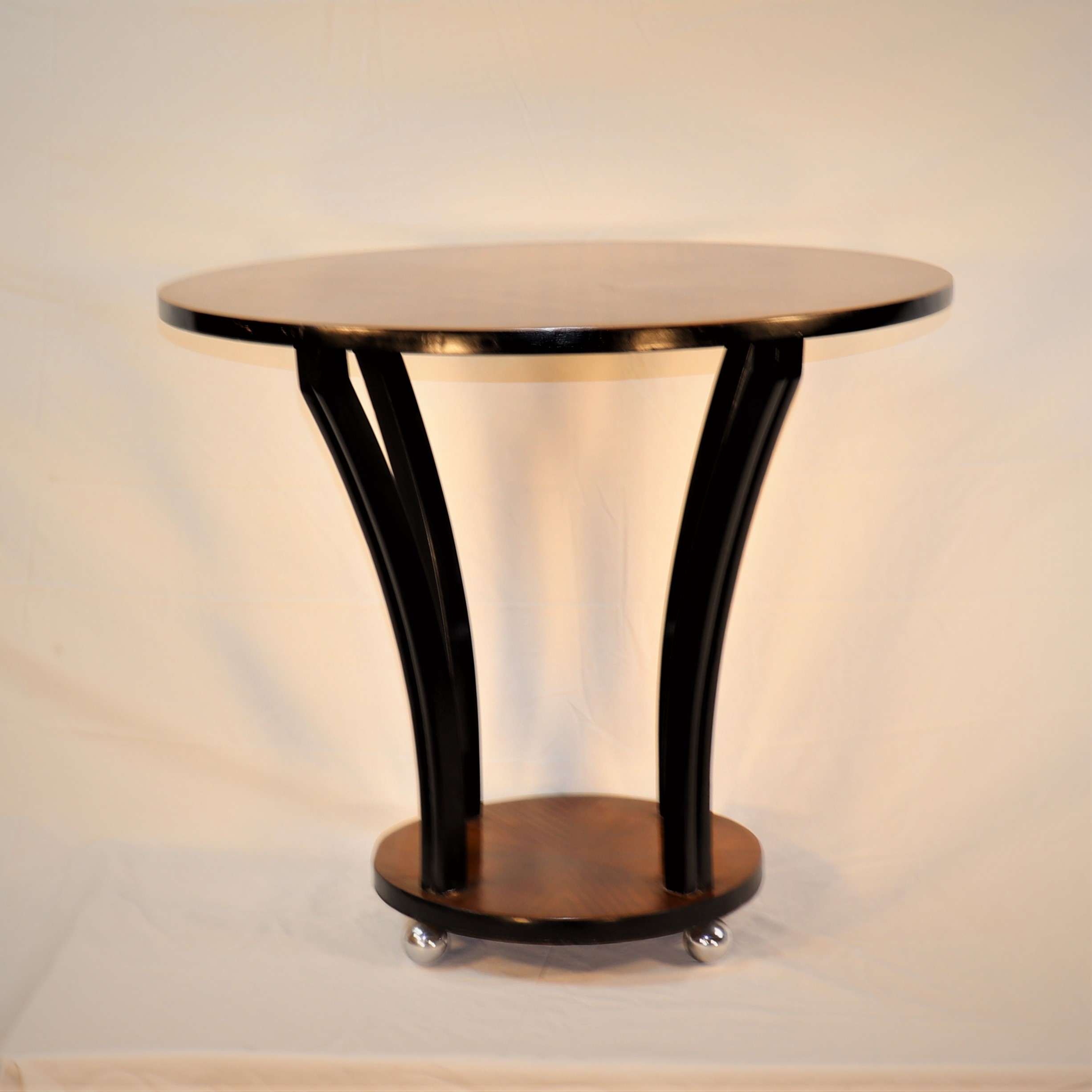 Side Table Flared Legs Piano Black and Ball Feet