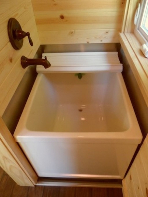Soaking Tub: Square Soaking Tub Square Compact Bathtub