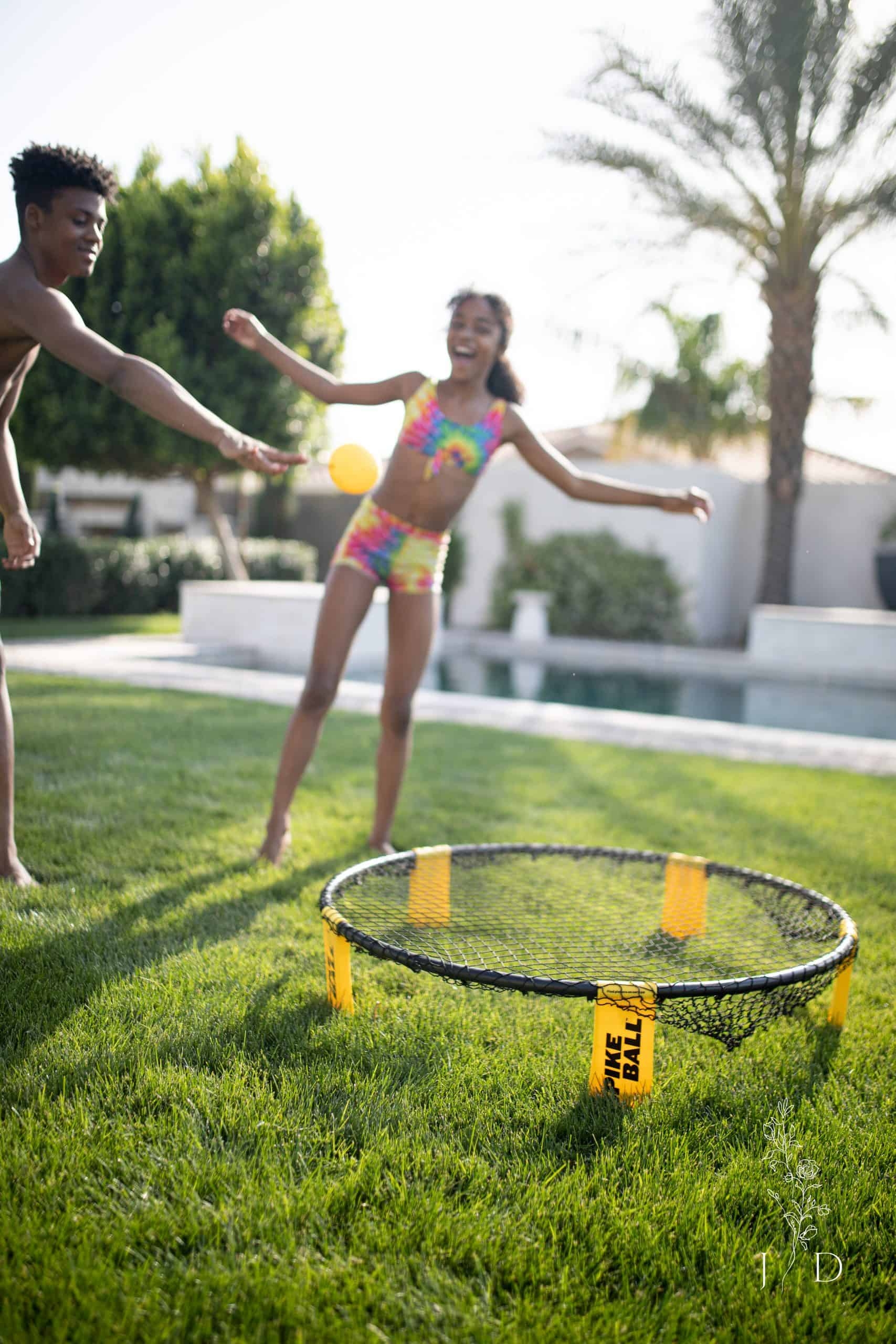 Spikeball Set with Neon Yellow Backyard Spikeball Game Design