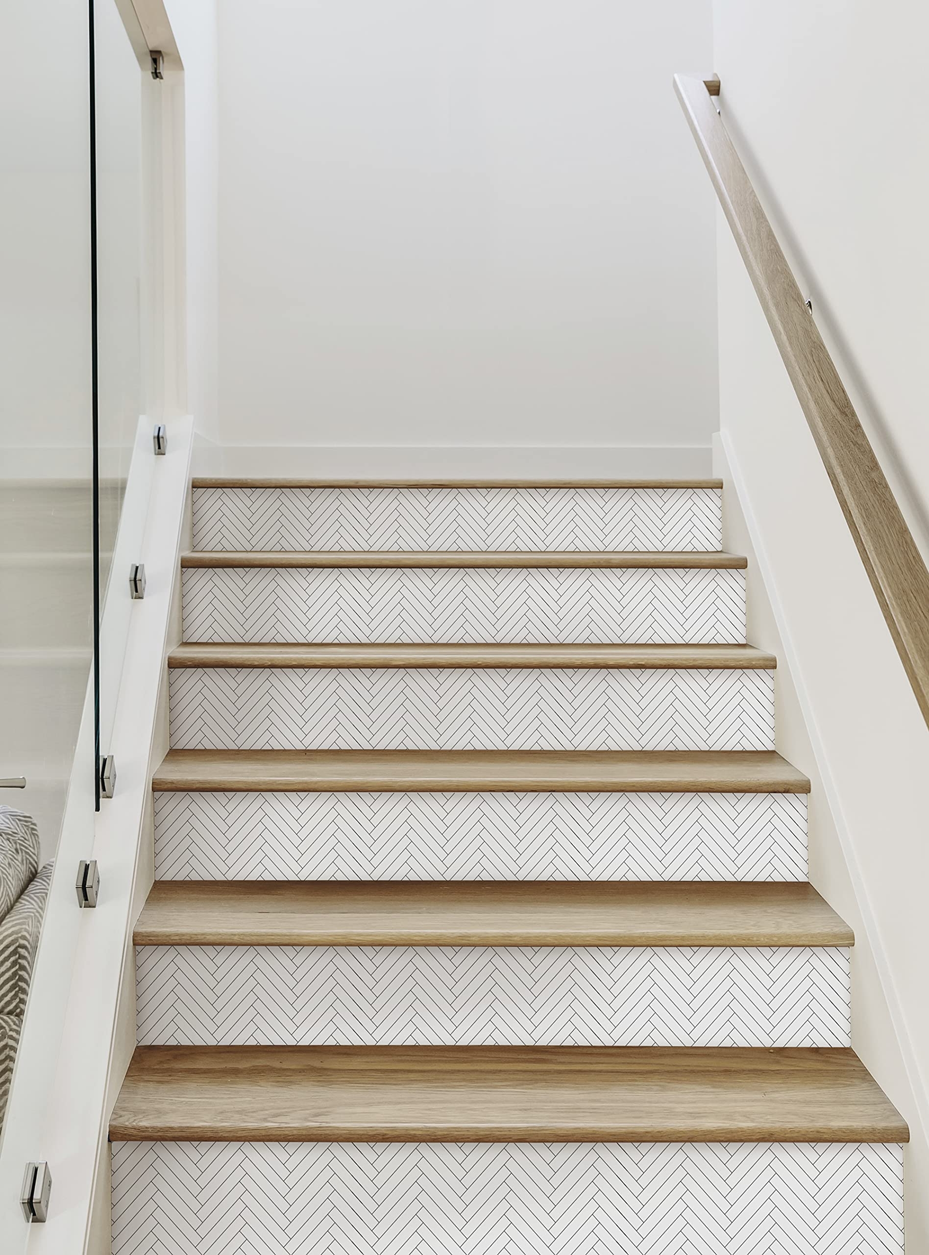 Stair Riser Decals Using Peel and Stick: Chic Staircase Makeover