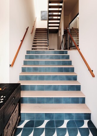 Stair Risers With Arc Pattern Floor: Federal Blue Interior Accents