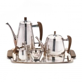 Tea And Coffee Set with Reeded Texture and Wood Handles