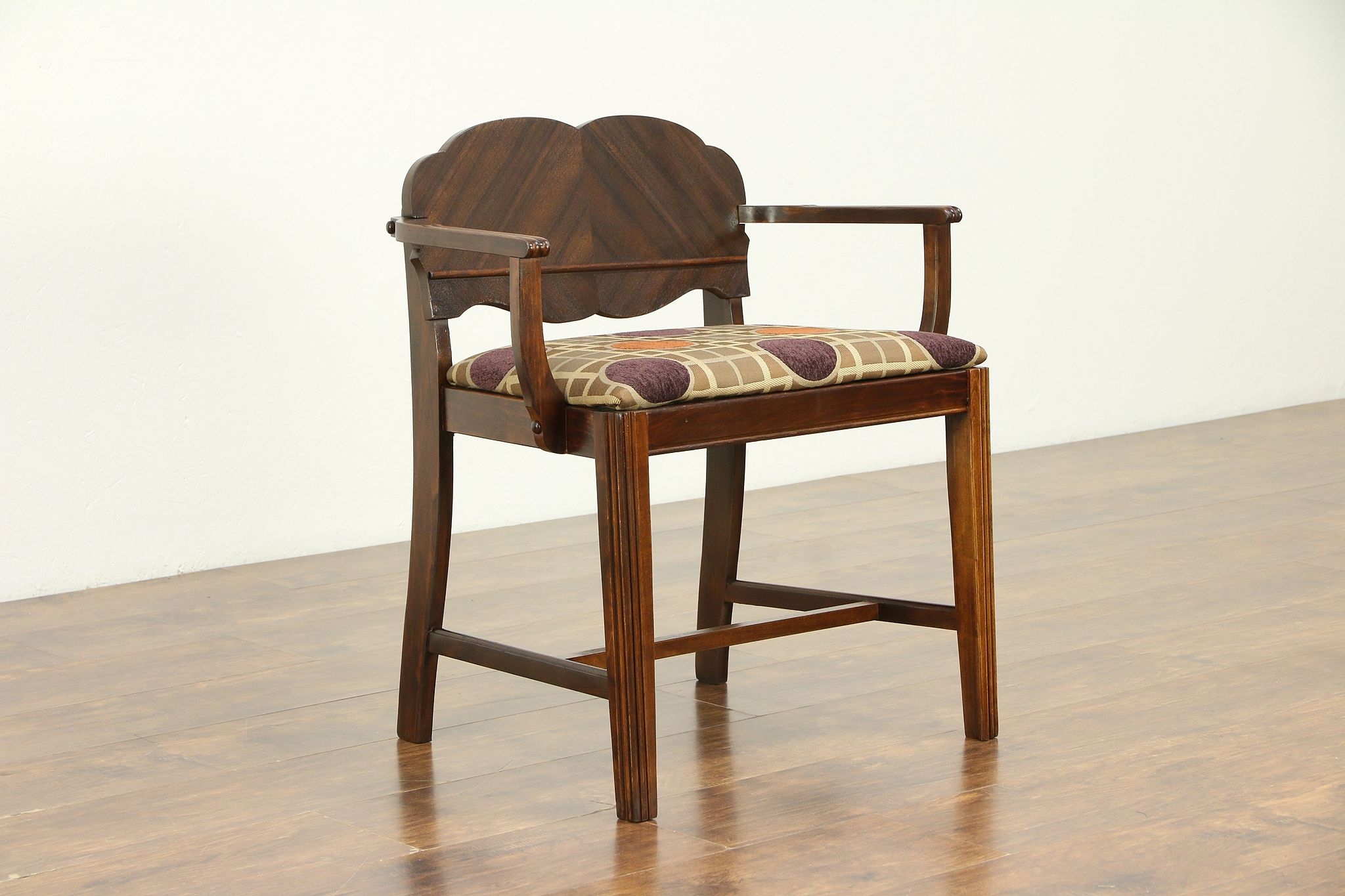 Vanity Bench with Scalloped Back and Sunburst Wood Veneer