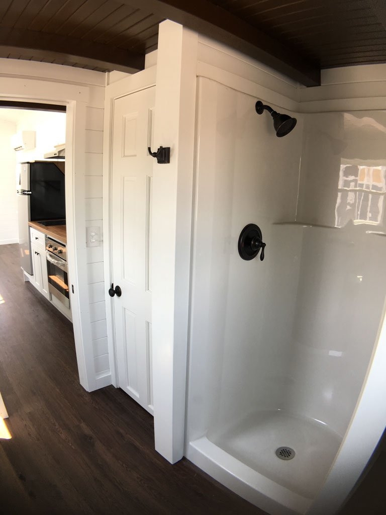 Walk In Shower: White Surround Tiny House Shower Ideas