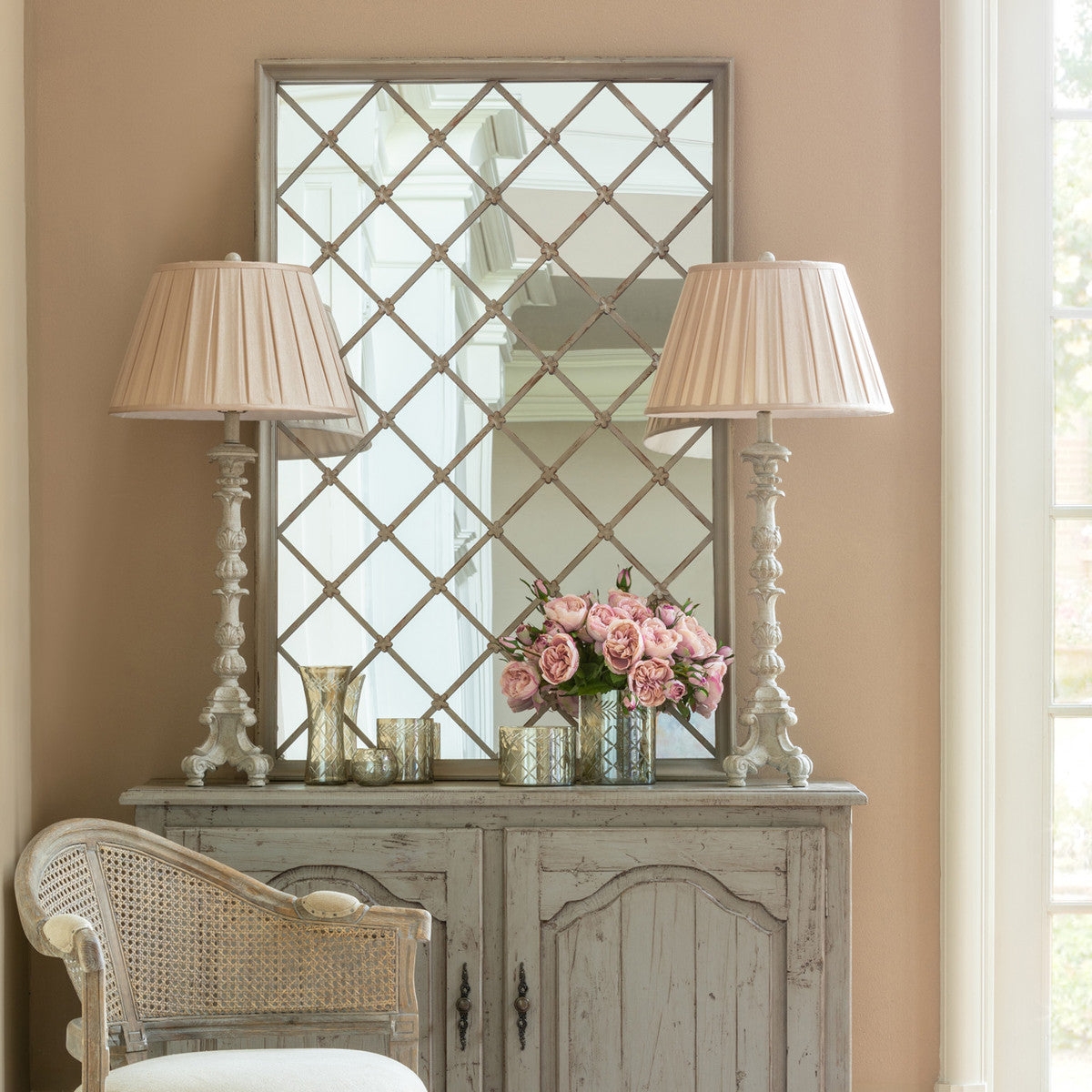 Wall Mirror Diamond Lattice Fleur De Lis Accents White Mirror