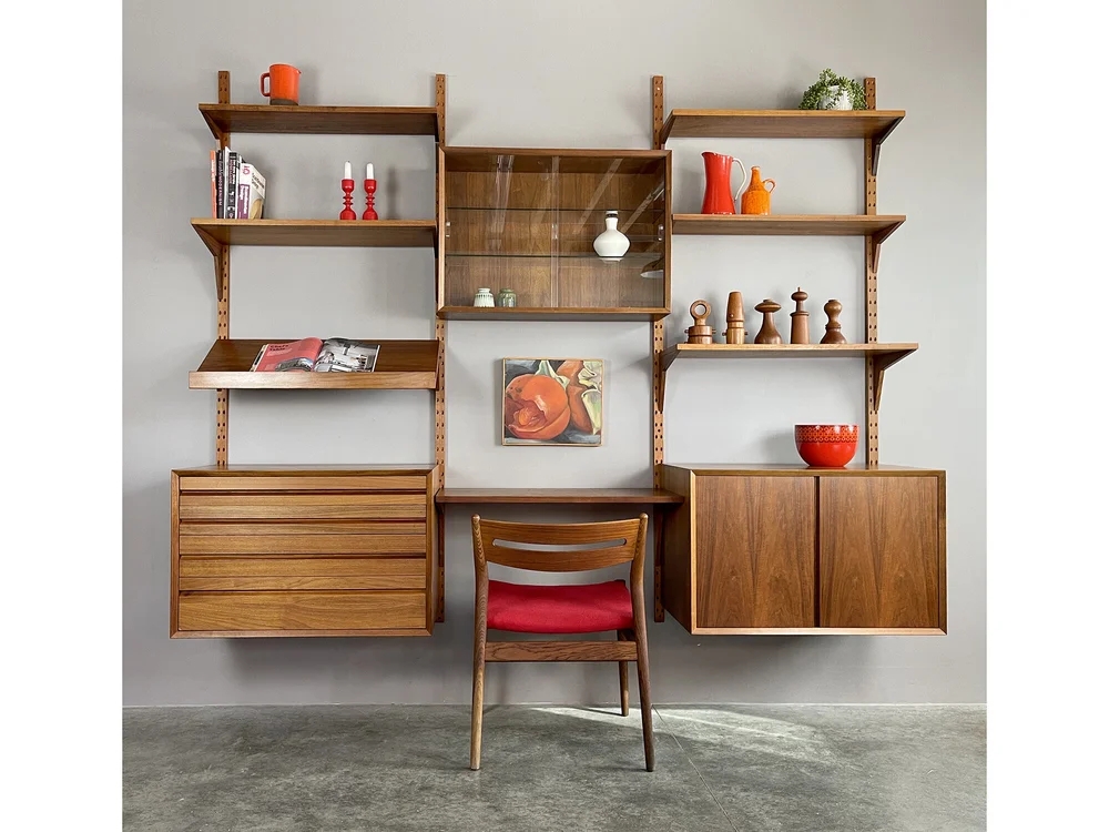 Wall Unit: Floating Storage and Integrated Desk Shelving