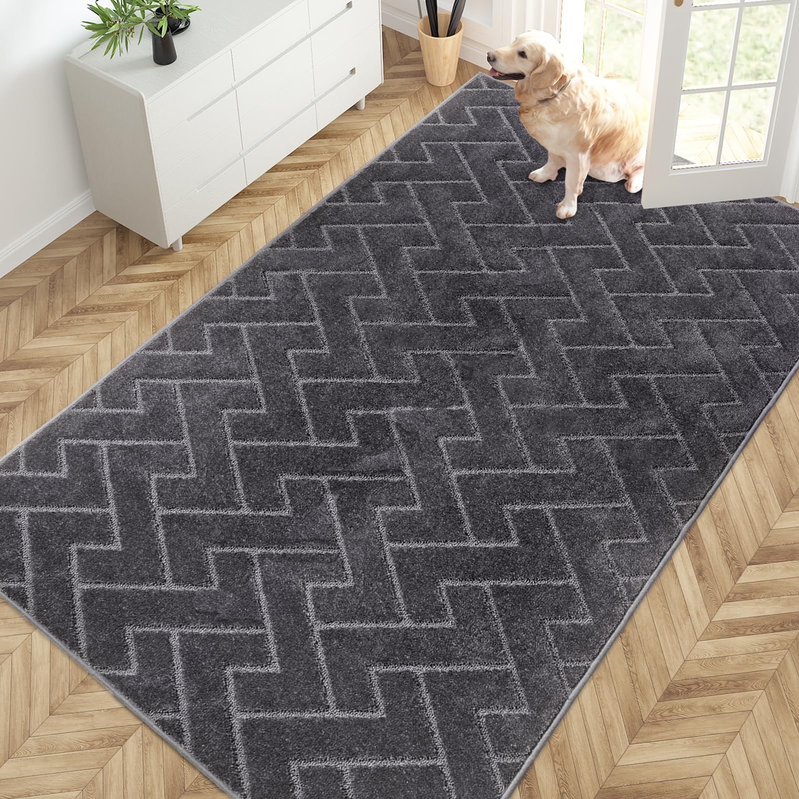 Area Rug: Interlocking Geometric Pattern, Charcoal Grey Mat