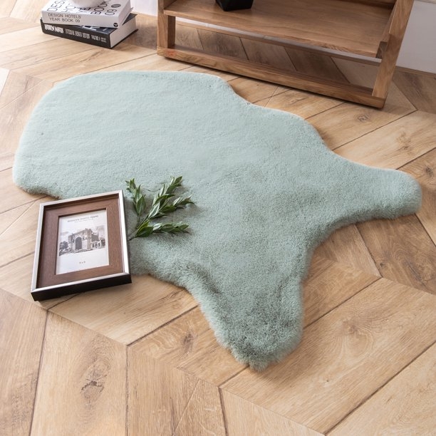 Area Rug: Sage Green Faux Fur Scalloped Perimeter