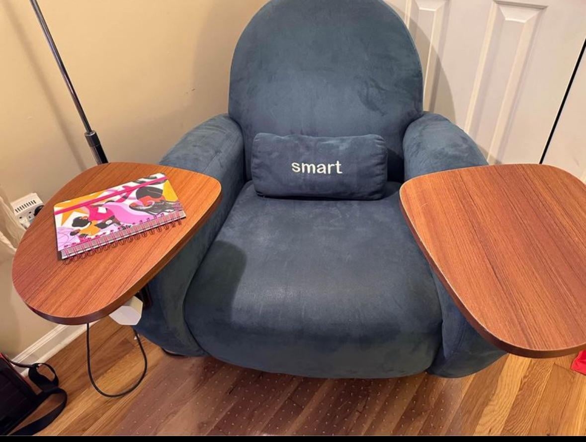 Armchair with Dual Side Desks and Teardrop Shape Tops