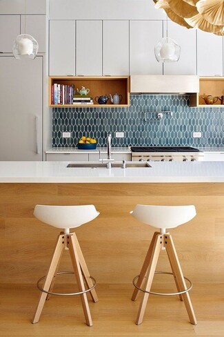 Bar Stool Tripod Base with Teal Picket Backsplash Design