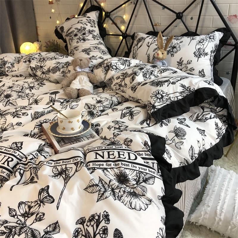 Bed Linen with Ruffled Edges and Botanical Forest Print