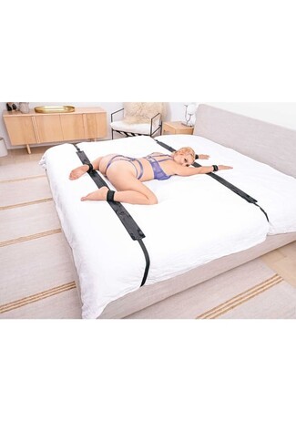 Bed Restraint System: Matte Black Bed Restraint Grid