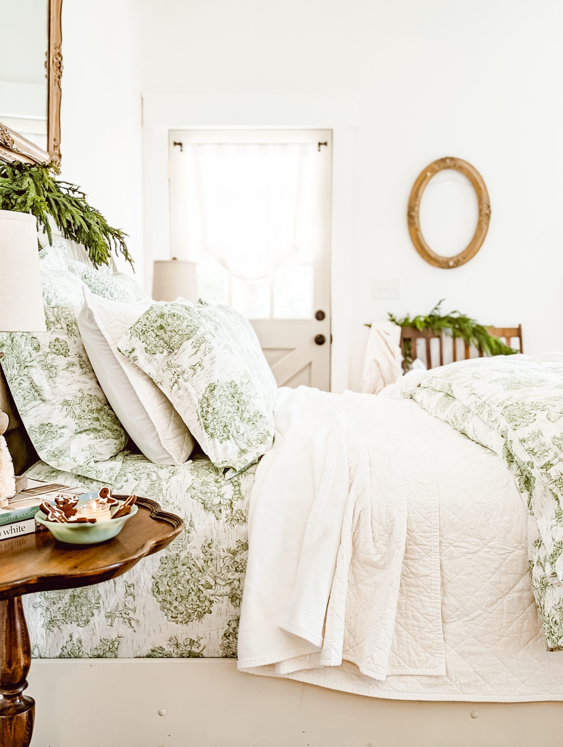 Bed Styling Botanical Toile Pattern Quilted Coverlet