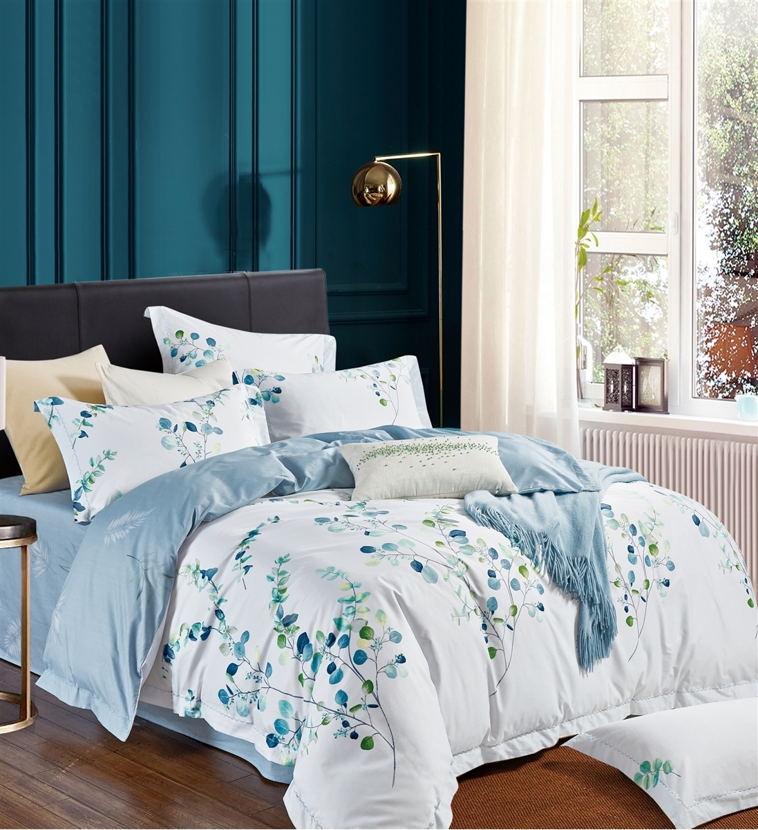 Bedding Set Icy Blue Nature Print Reversible Comforter