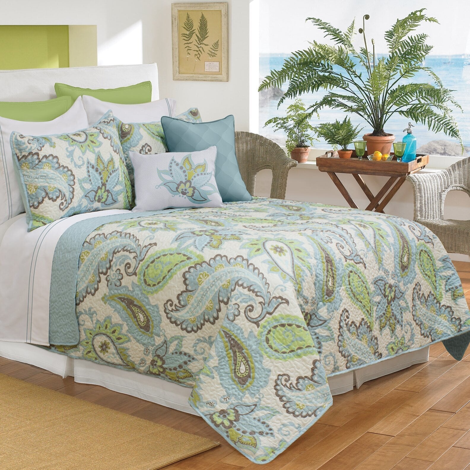 Bedding Set Pastel Paisley Pattern Layered Coastal Look