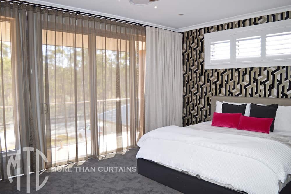 Bedroom Interior Bronze S Fold Curtains Magenta Pillows