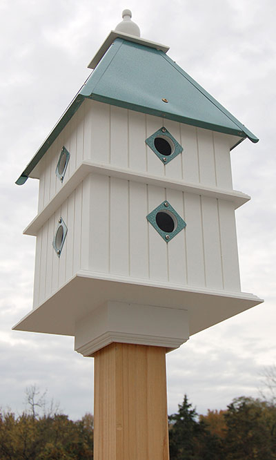 Birdhouse: Verdigris Patina Roof Plantation Bird House
