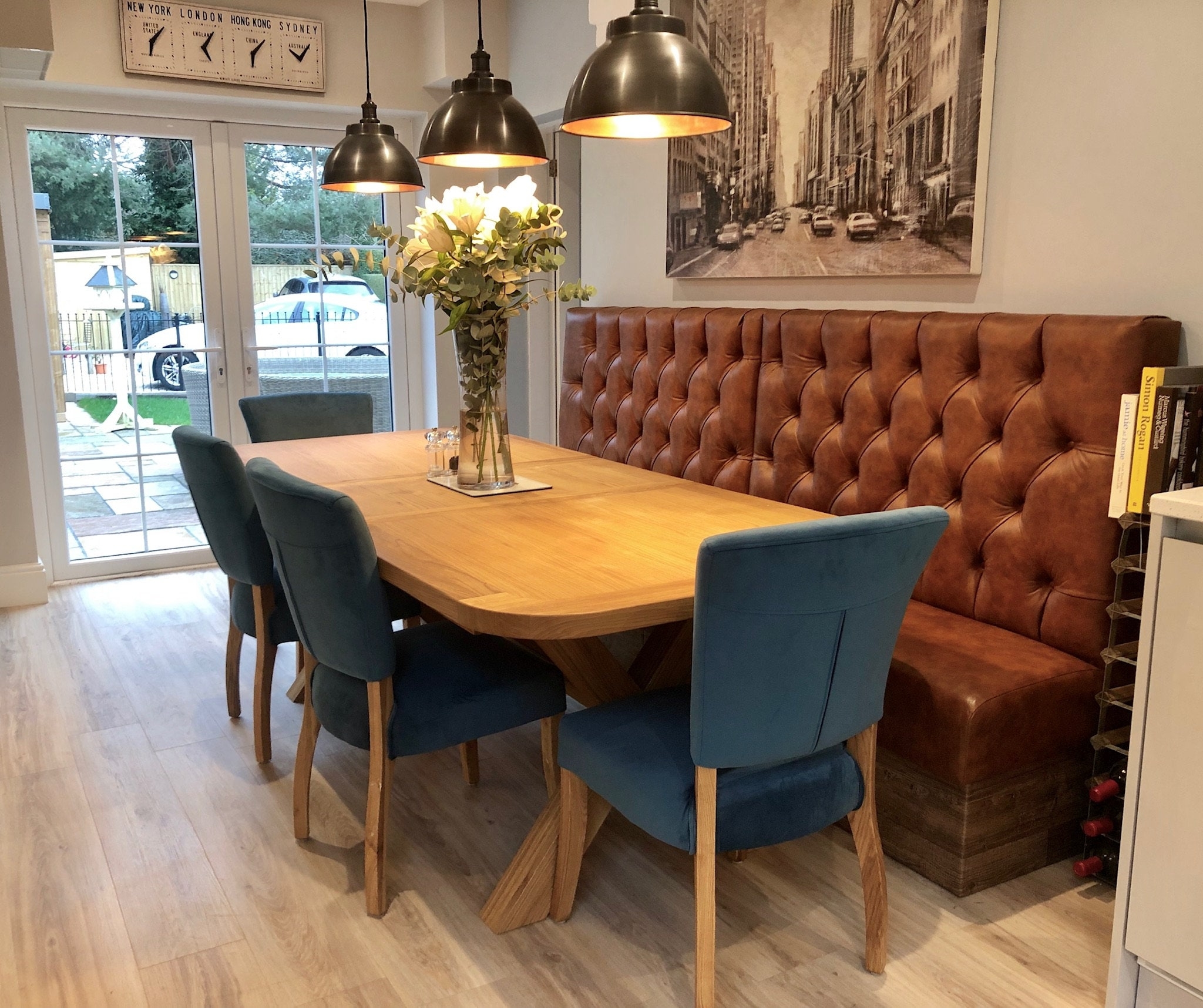 Booth Seating With Cognac Leather And Deep Buttoning