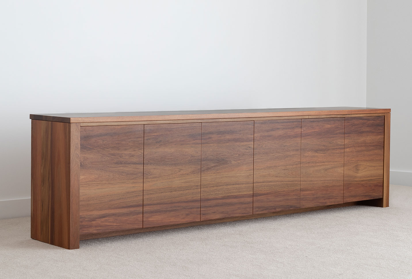 Buffet 3 Metre Continuous Grain Minimalist Sideboard