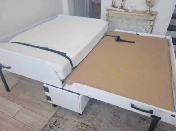 Cabinet Bed: Crisp White Folding Mechanism with Storage Drawers