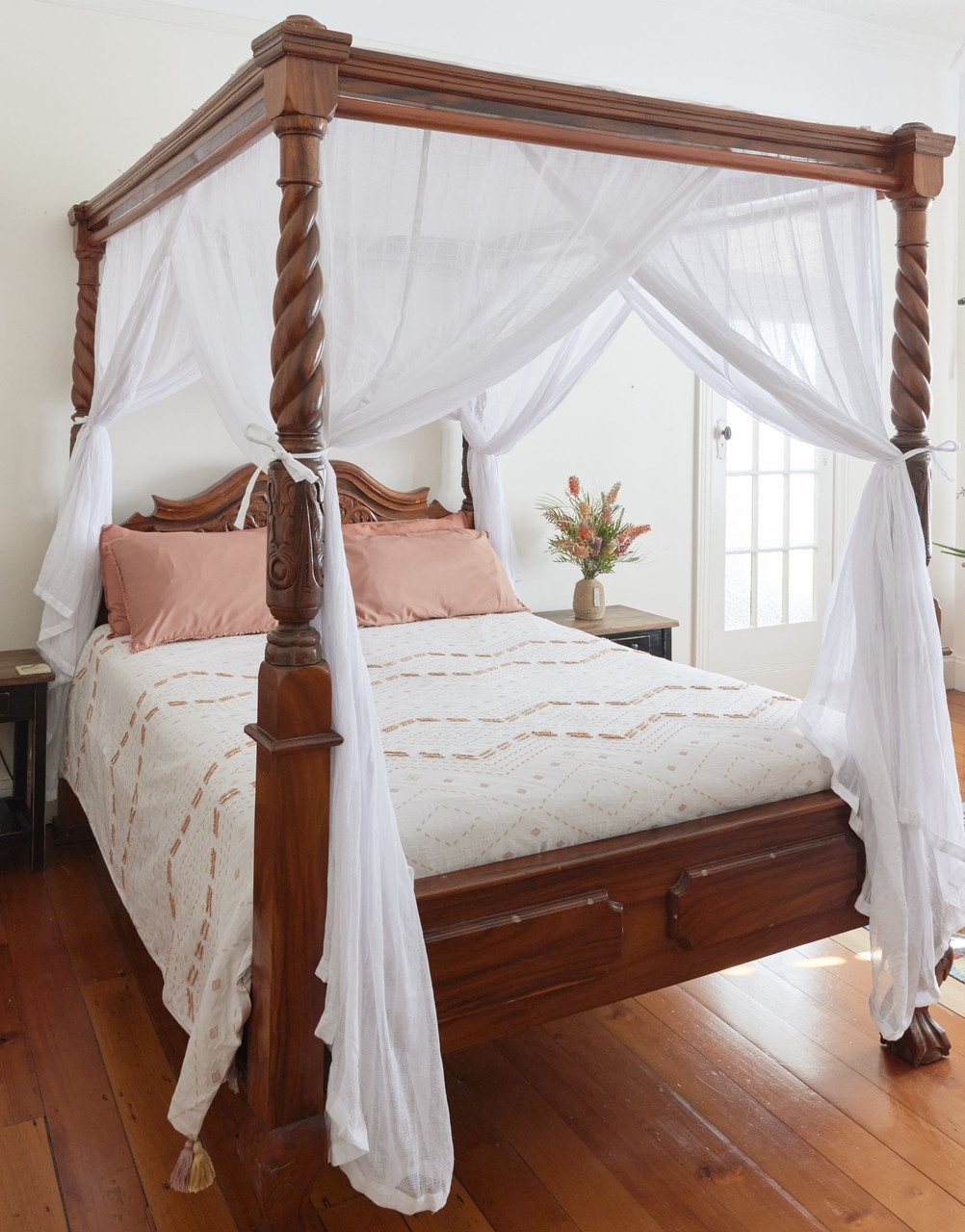 Canopy Bed with Twisted Wood Posts and Cotton Bed Curtains