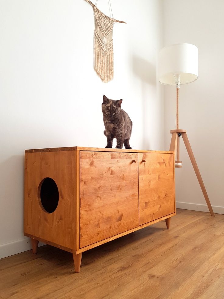 Cat Litter Box Enclosure With Circular Entryway and Legs