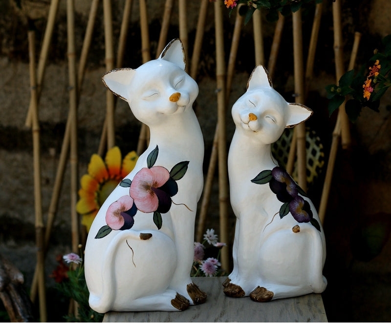 Decorative Cats