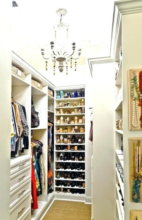 Chandelier: Tiered Focal Point Open Shoe Shelving Design