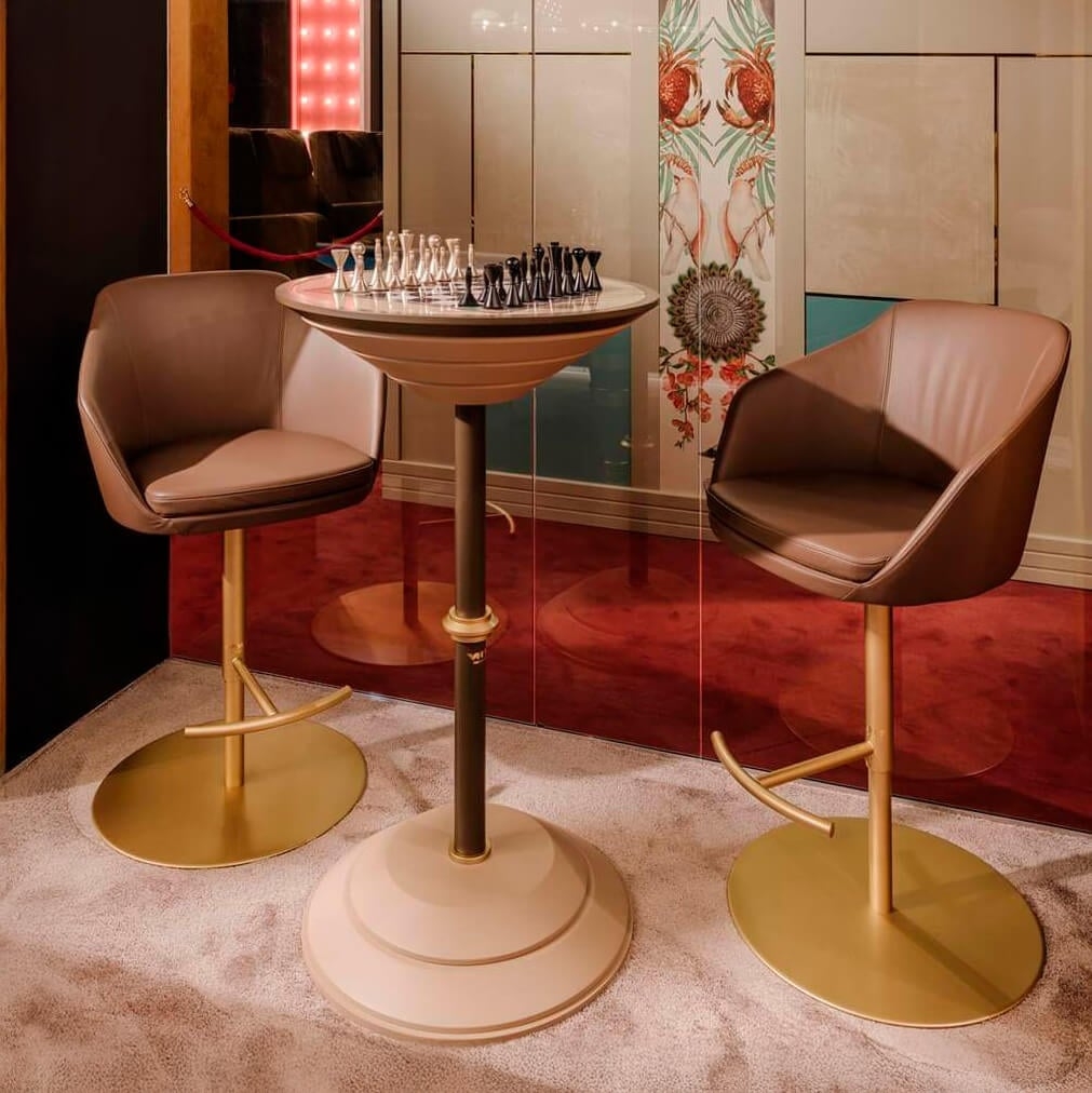 Chess Table using Luxury Pedestal Chess Table and Gold Stools