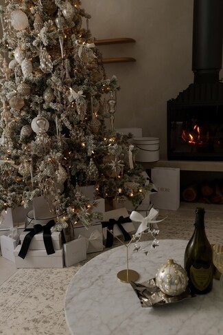Christmas Ornament Display Stand Personalized Glass Decorations