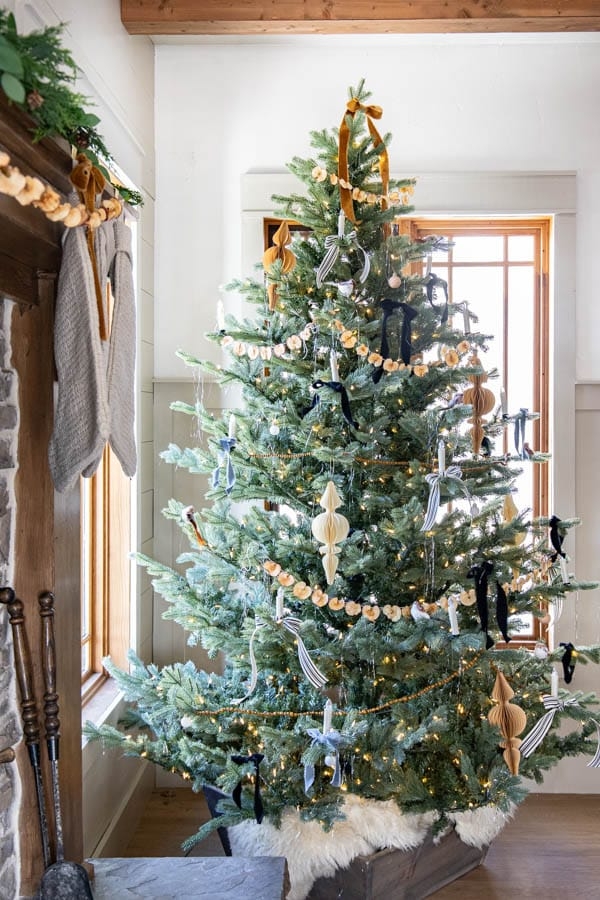 Christmas Tree with Nostalgic Dried Citrus and Paper Finials