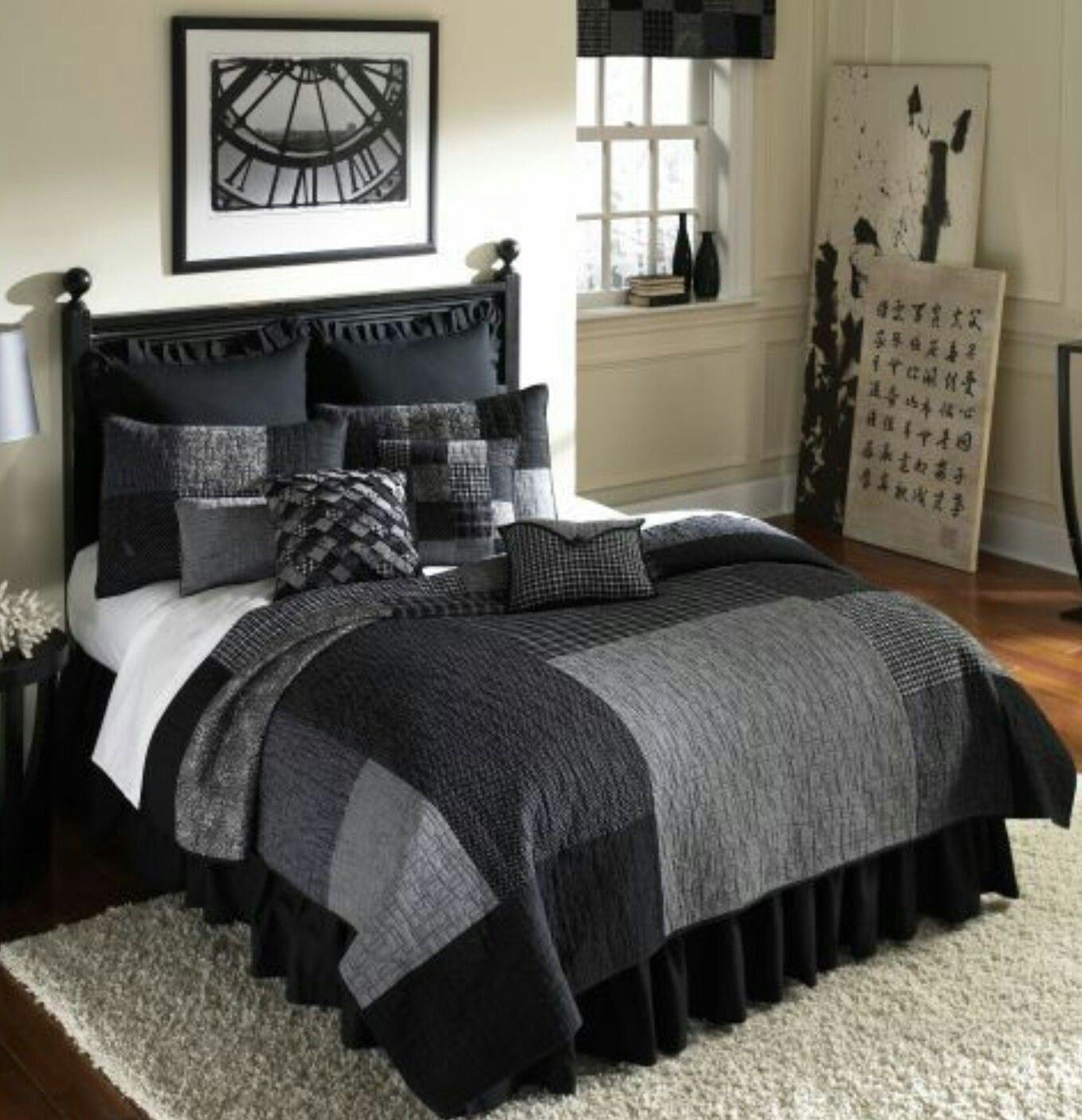 Comforter Set: Geometric Patchwork Textures and Charcoal Grey Decor