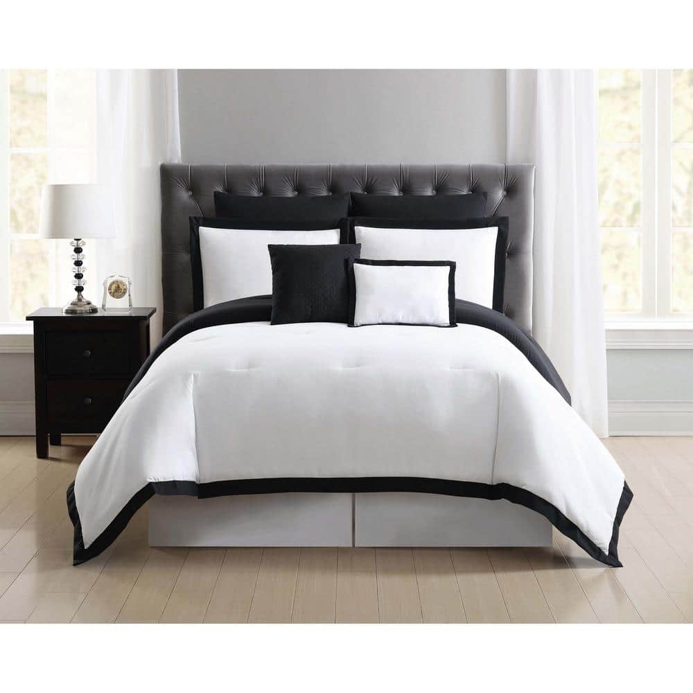 Comforter Set with Hotel Border and Hotel Style Bed