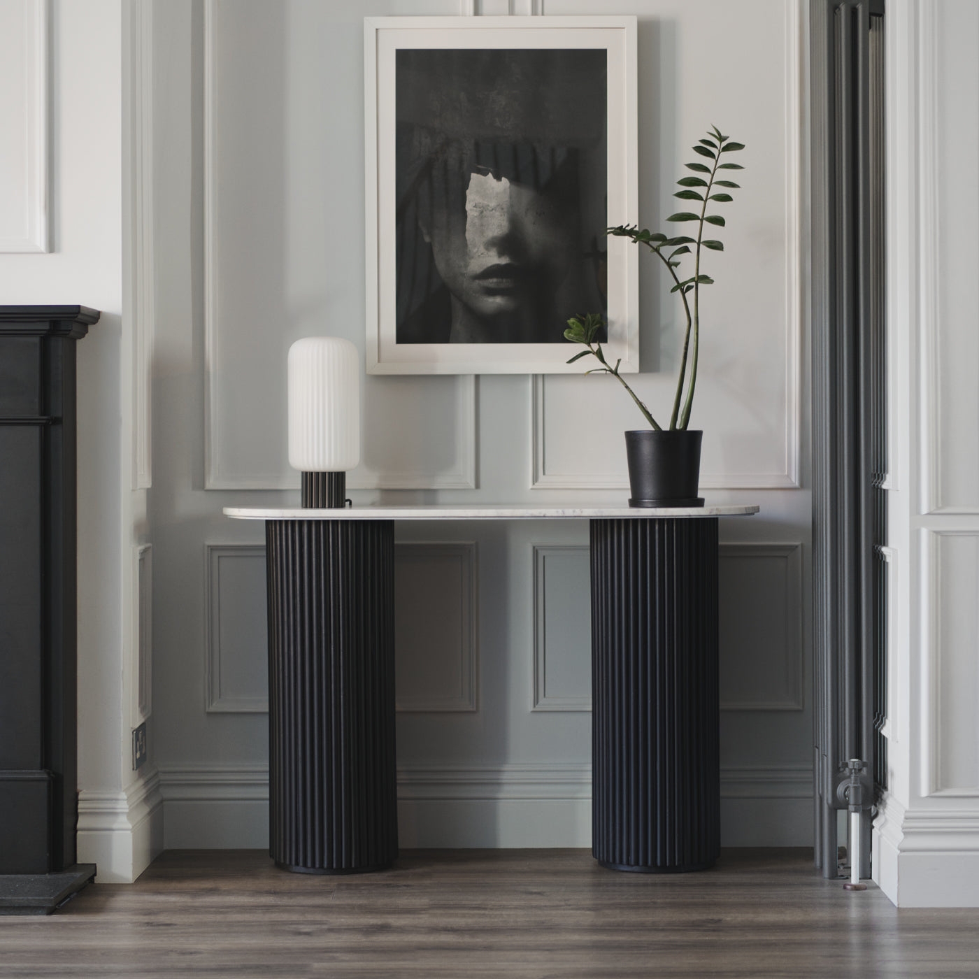 Console Table with Ribbed Texture and Two Pillar Base