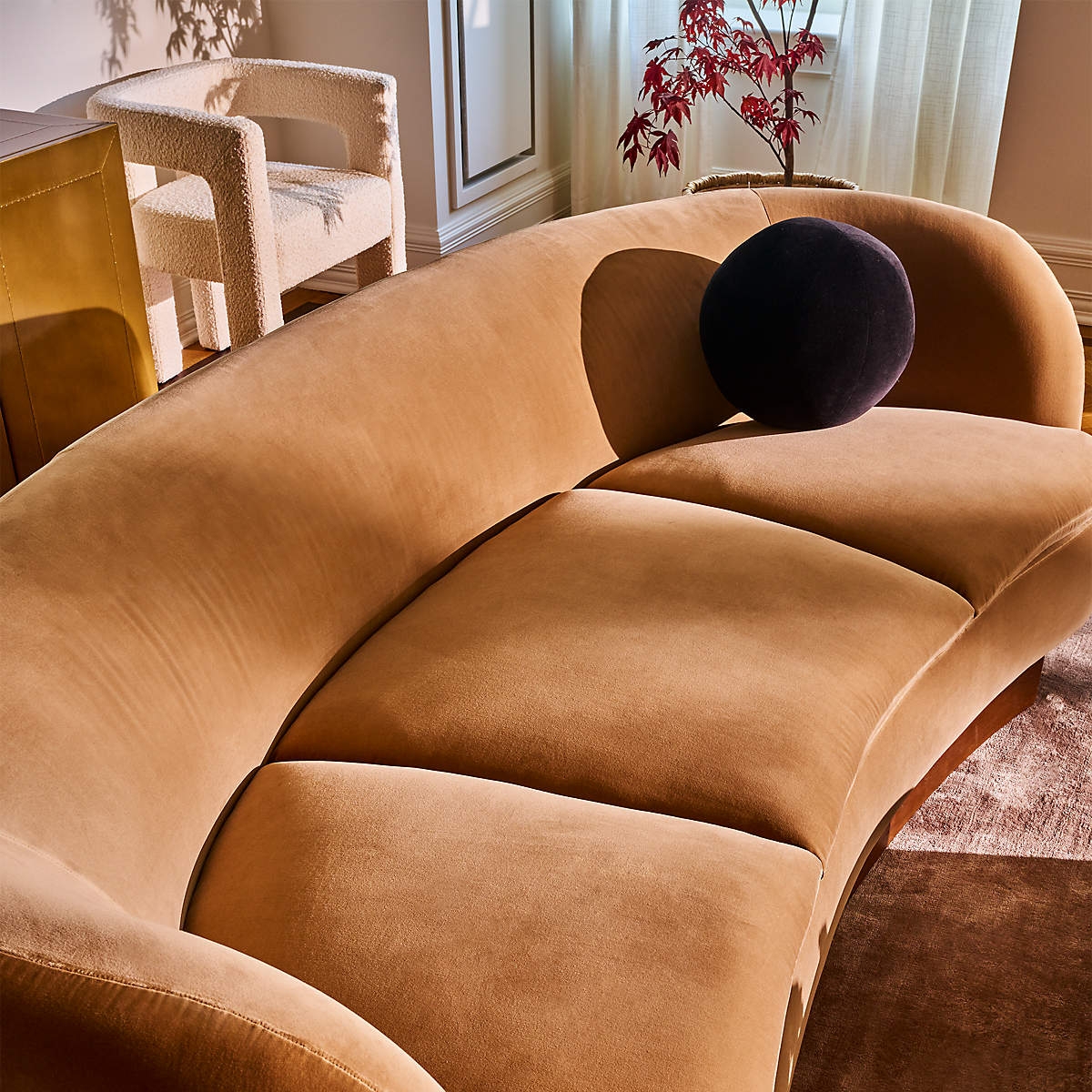 Curved Sofa Segmented Seat Cushions Plush Velvet