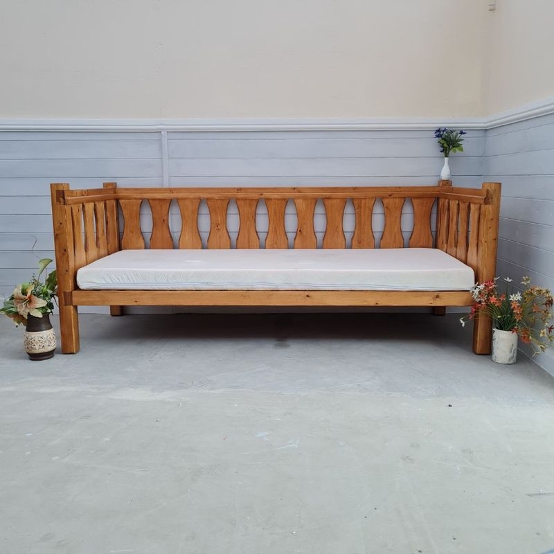 Daybed: Hourglass Slats and Rustic Wood Toned Frame