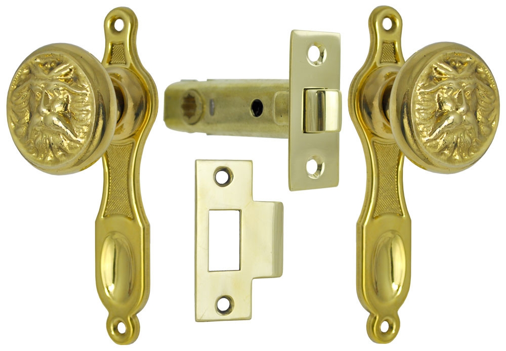 Door Hardware with North Wind Knob and Victorian Brass Passage Set