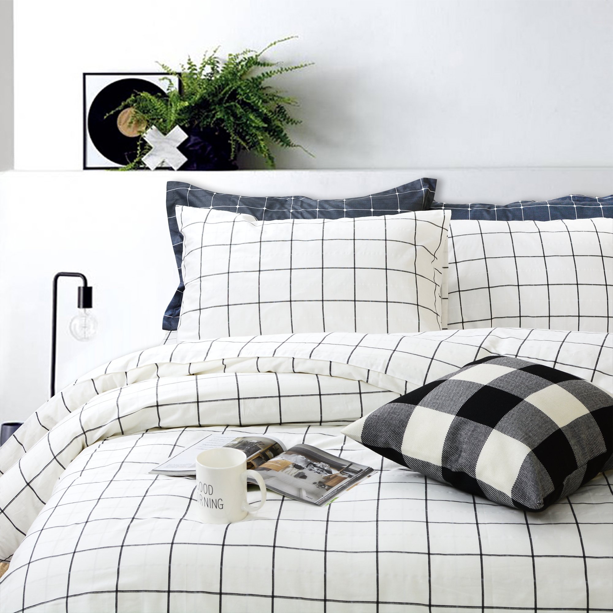 Duvet Cover Set featuring Modern Lattice Print Duvet