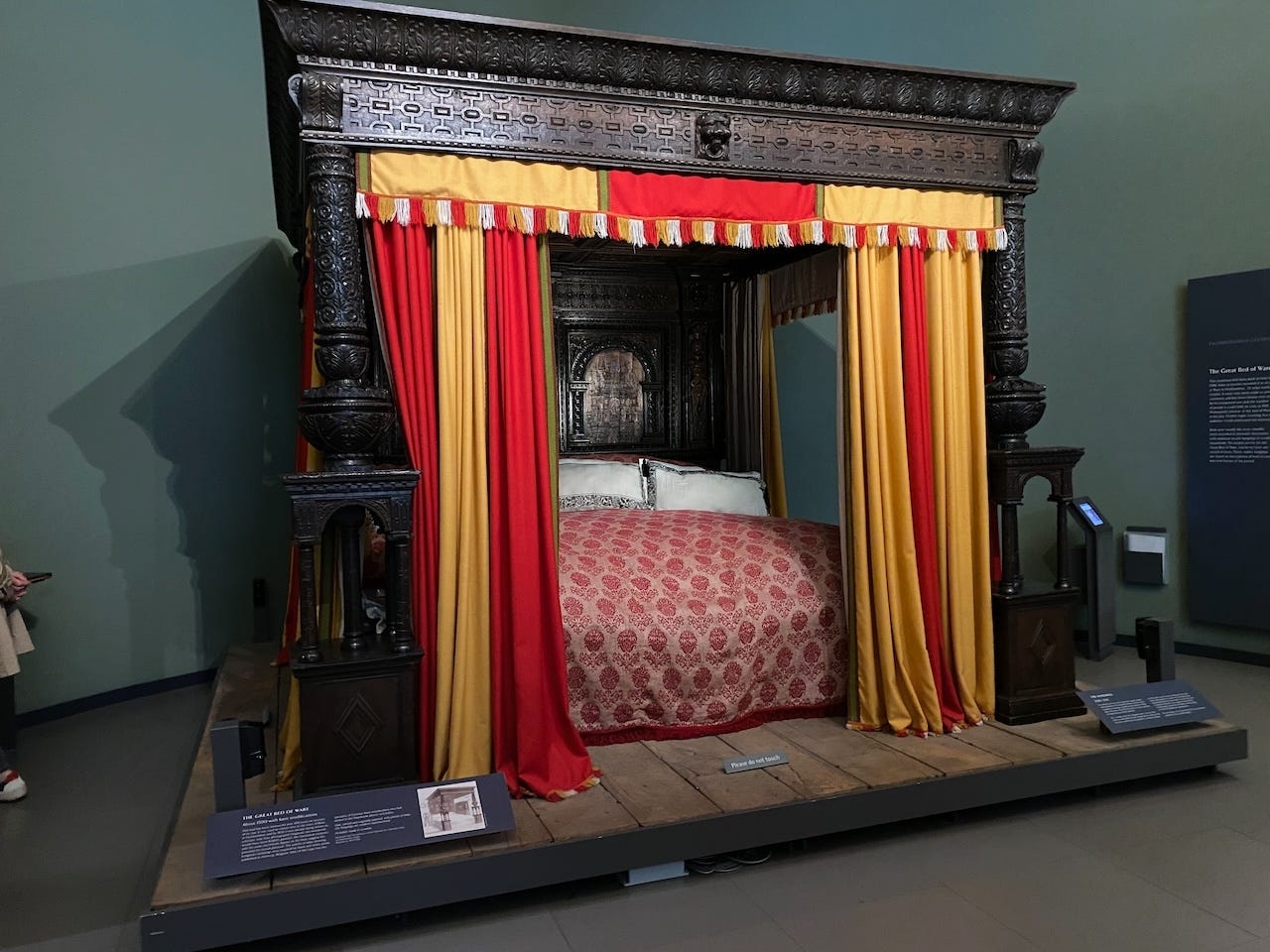 Four Poster Bed having Monumental Scale for Tudor Frame