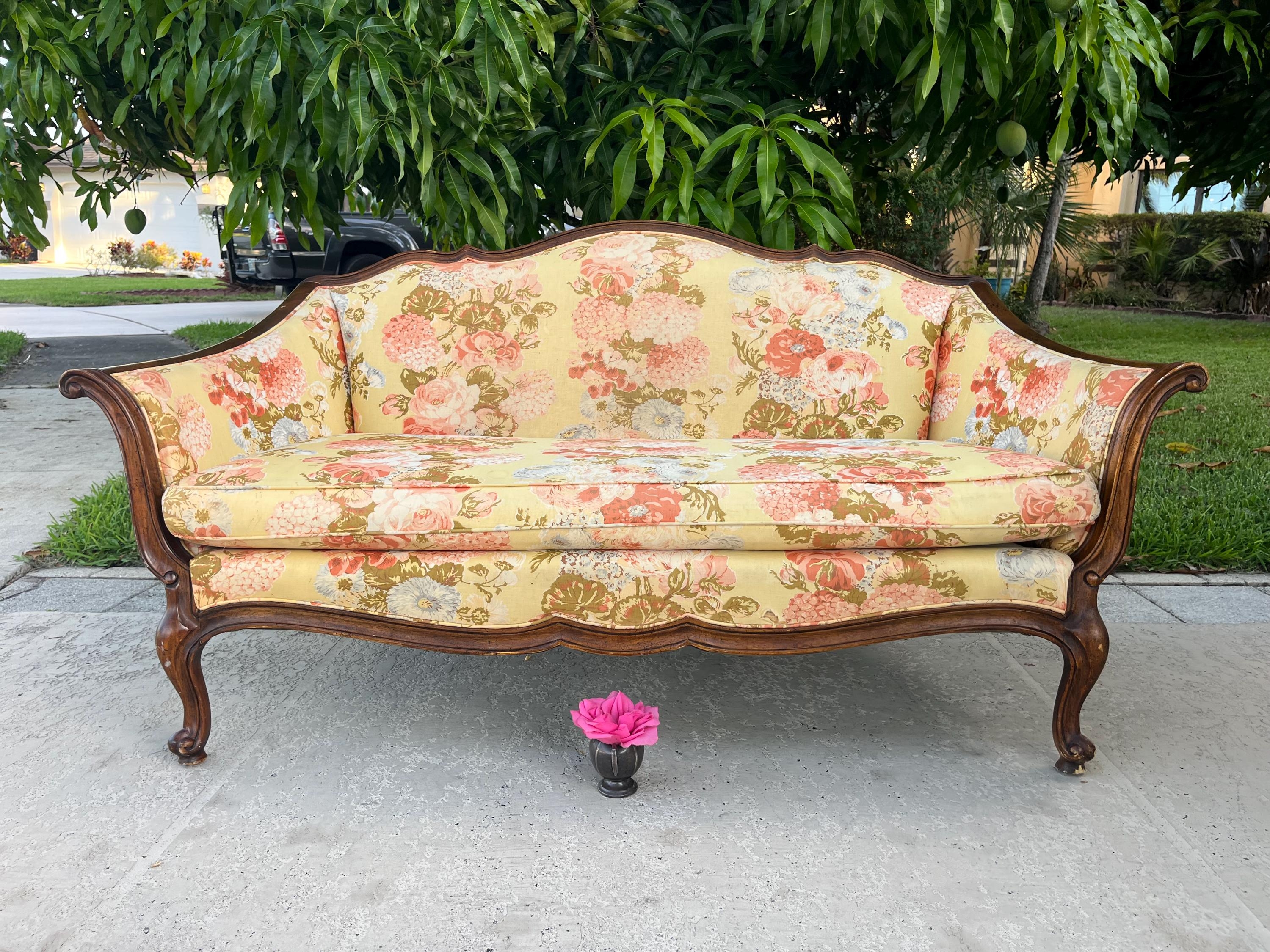 French Settee Floral Yellow Upholstery Scalloped Frame